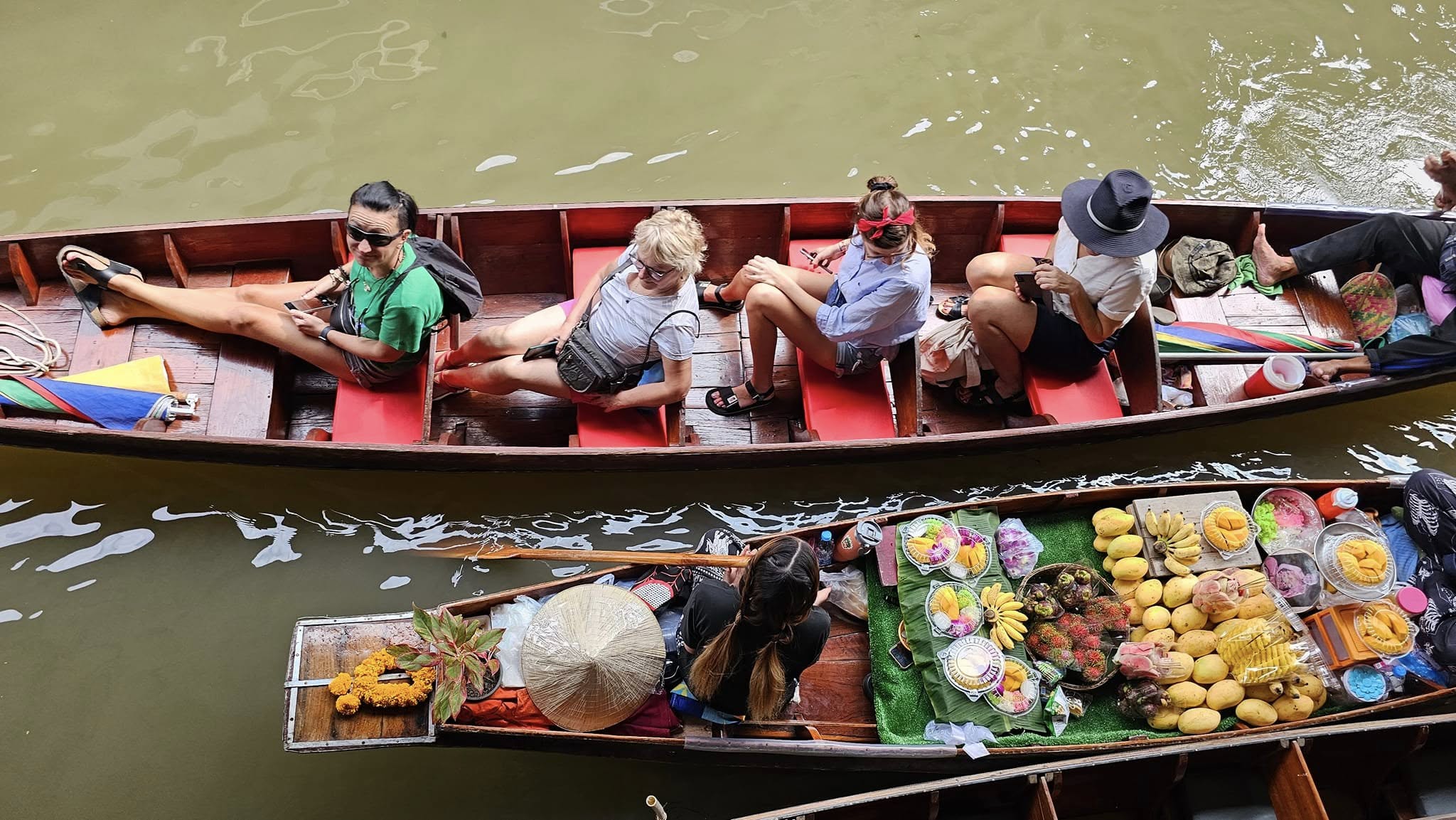 Tajlandia - targ wodny Damnoen Saduak.jpg